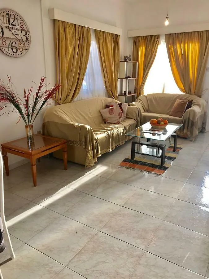 בית כפרי מלון לרנקה Valia Luxury Beach House קפריסין